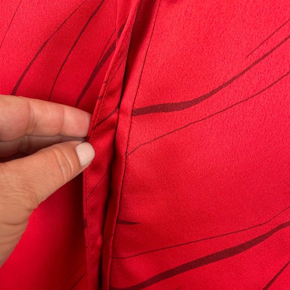 ALFANI Womens 3X Red V-Neck Silk Like Hidden Button Down Blouse Long Sleeves - Picture 4 of 10